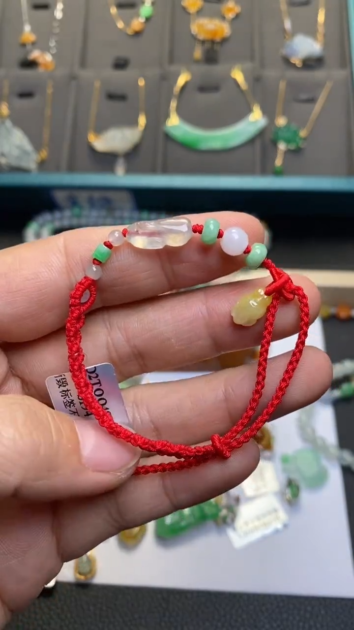 颈饰未镶嵌翡翠净货36942