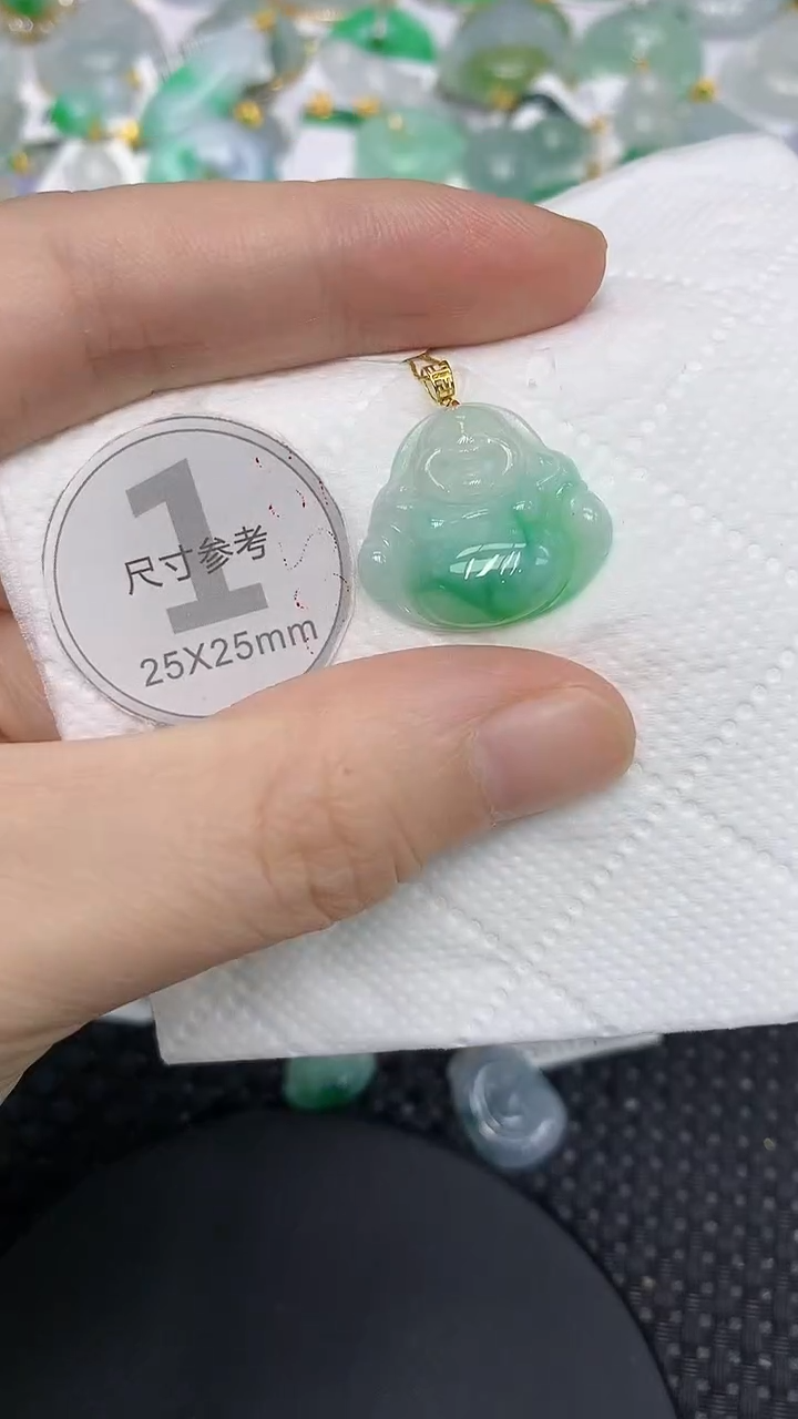 颈饰18K金镶嵌翡翠1111111111