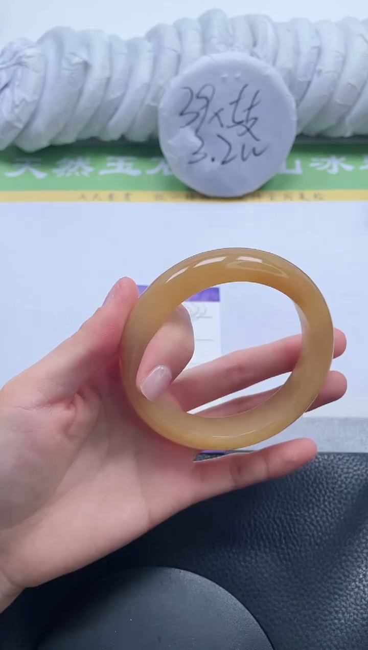 【闪购商品】石英质玉手镯未镶嵌A231-61+