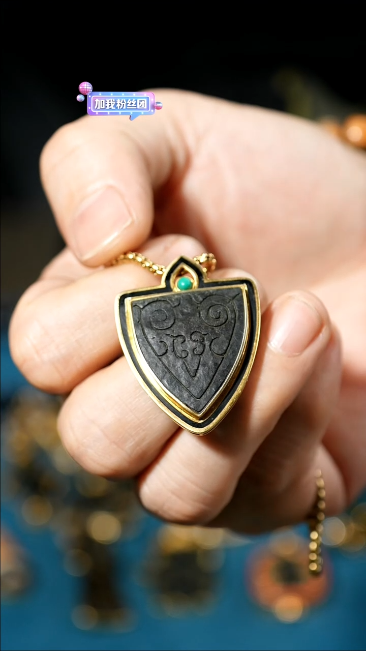 像**人藏传天铁设计元素