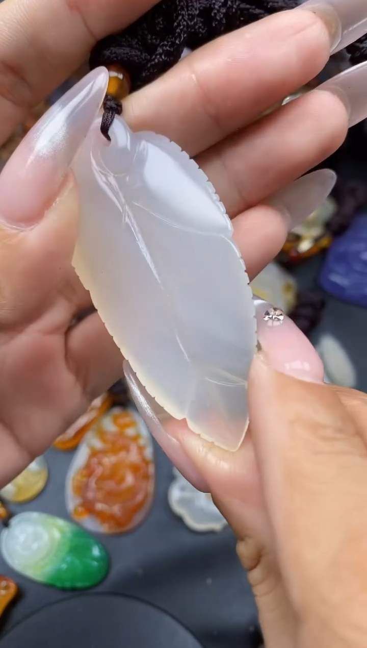 【闪购商品】玛瑙/玉髓颈饰未镶嵌ll