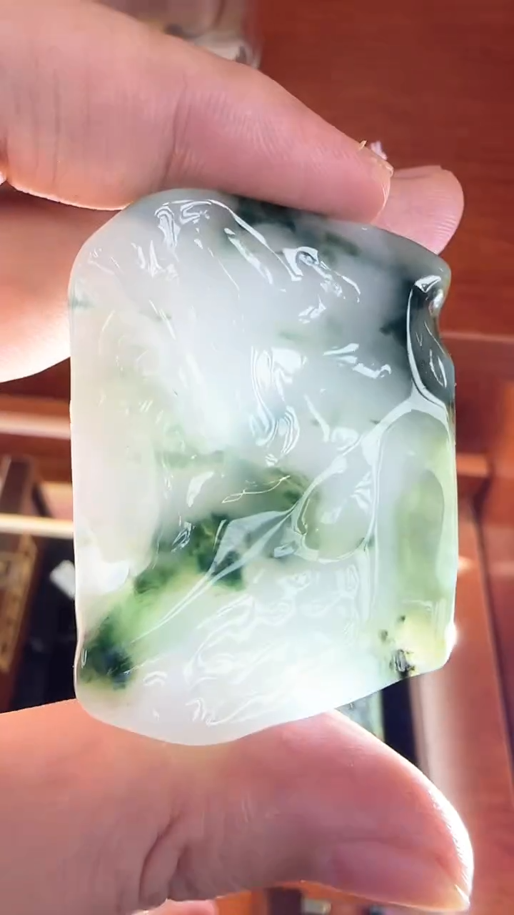 【闪购商品】翡翠挂件未镶嵌国雕谢林工（定制退货扣1000元）