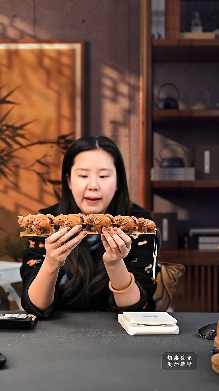 檀香木其他H号仓老山檀工艺品306克