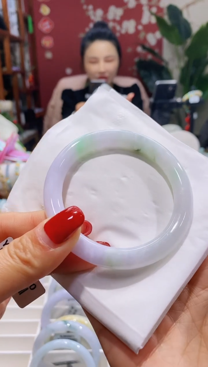 【闪购商品】翡翠手镯未镶嵌8圆条5556/8.8*8.9