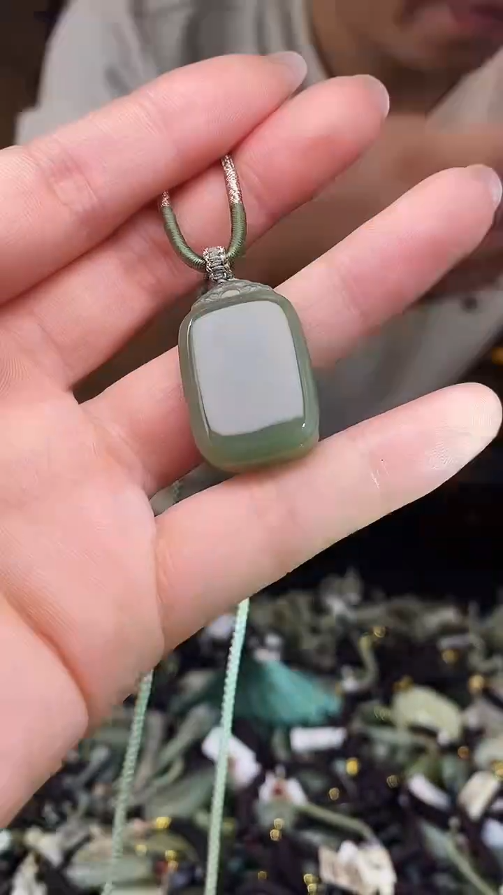 颈饰未镶嵌和田玉多样性发货，拍一发一