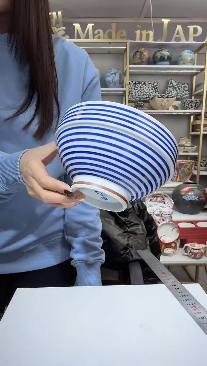 瓷15.5厘米面碗一只装线条