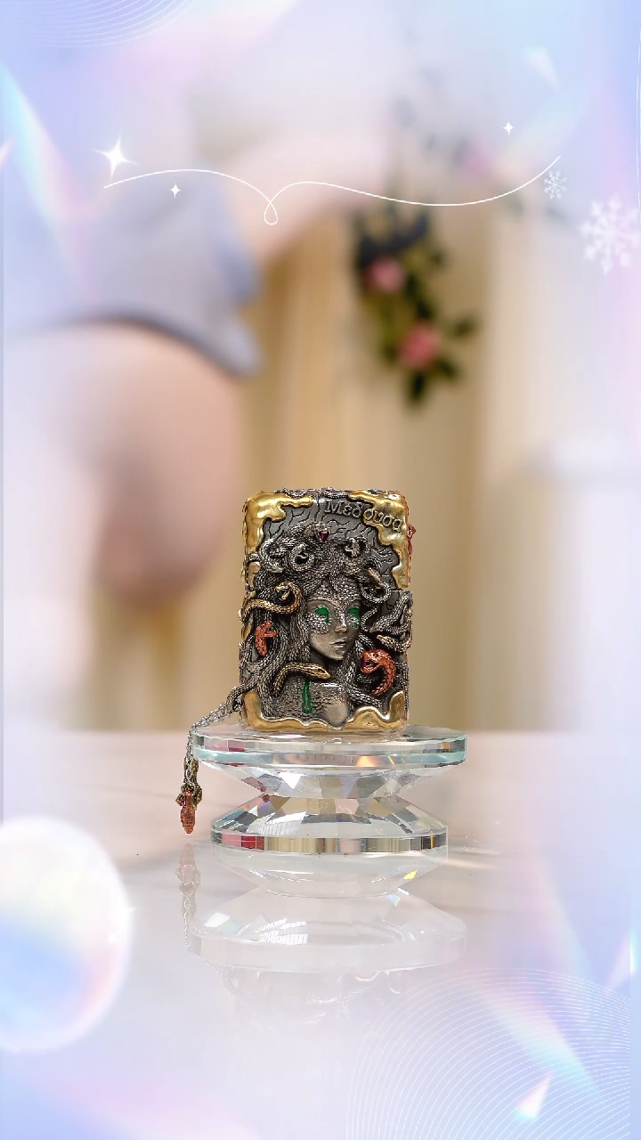 Zippo 美杜莎女王 礼盒礼袋一整套