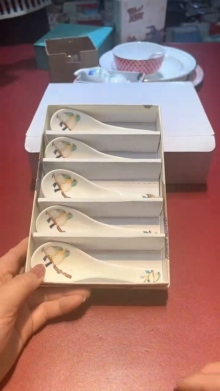 【闪购商品】瓷片锅碗瓢盆一件不剩