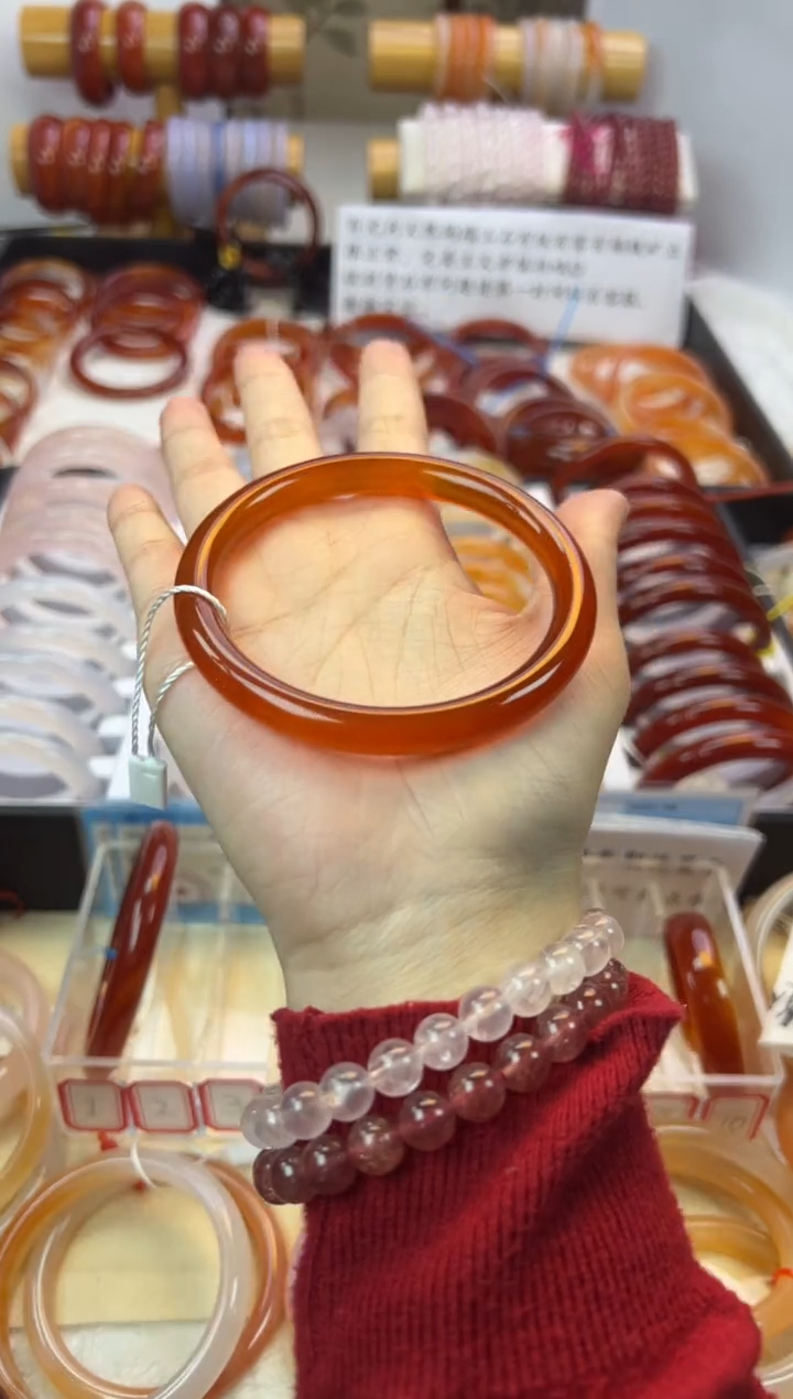 【闪购商品】玛瑙/玉髓手镯未镶嵌【默认微瑕】63.2