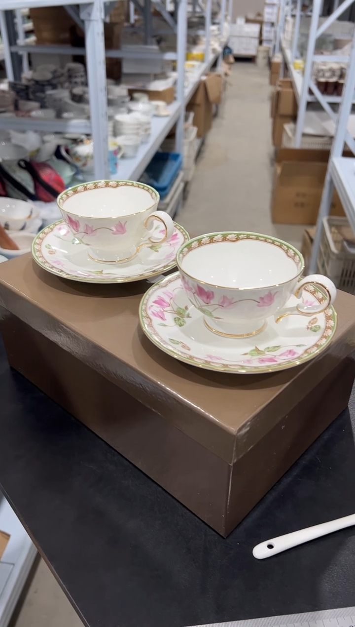 杯子骨瓷（原盒）红茶 咖啡 杯碟套（两杯两碟）+骨瓷咖啡勺