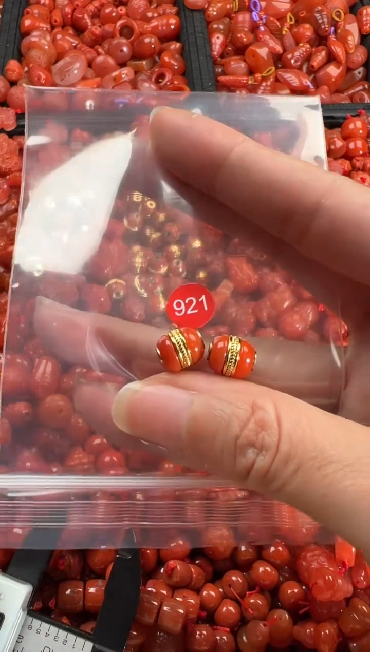 【闪购商品】南红玛瑙颈饰未镶嵌1