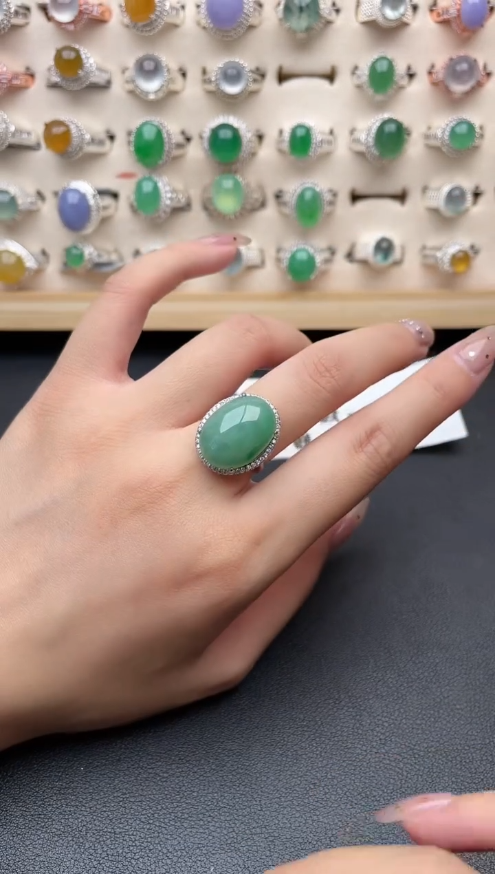 【闪购商品】翡翠戒指银S925镶嵌一物一证一礼盒