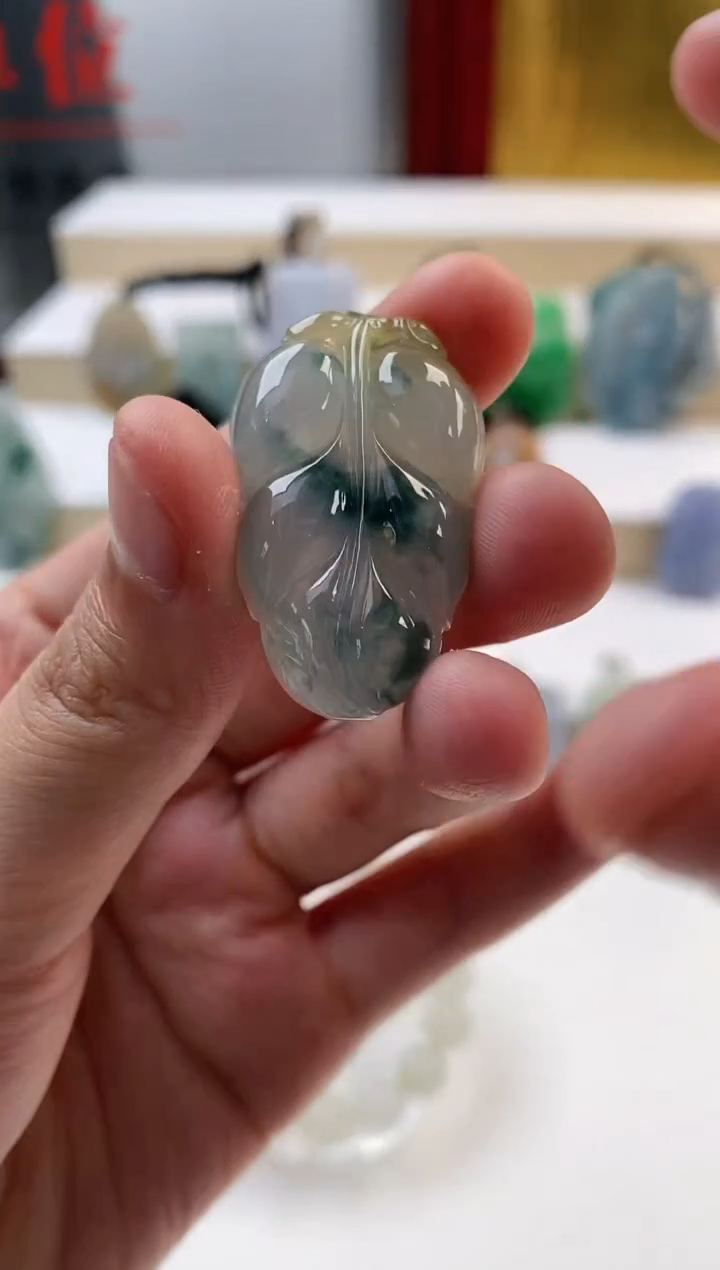 【闪购商品】翡翠吊坠(不含链)未镶嵌天然缅甸A货翡翠吊坠