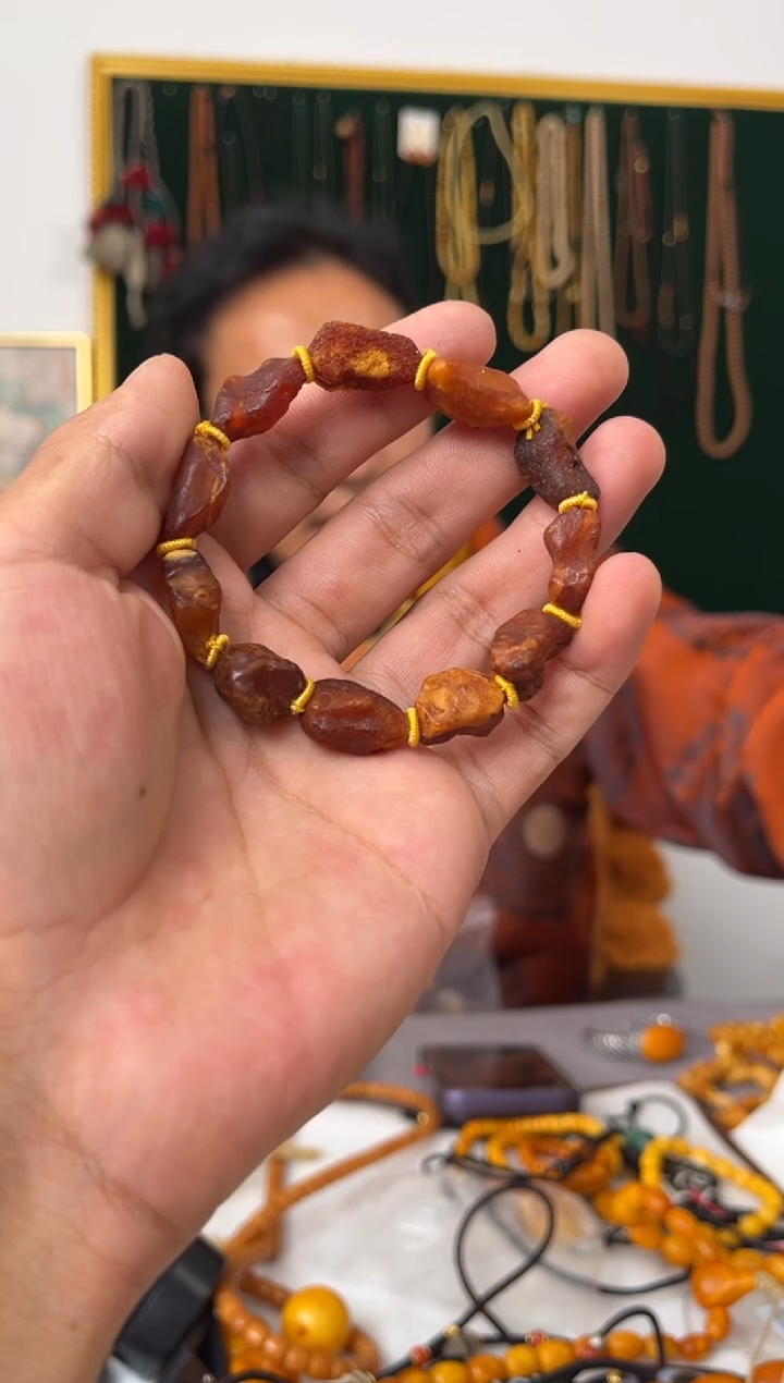 【闪购商品】琥珀手串未镶嵌噶玛家