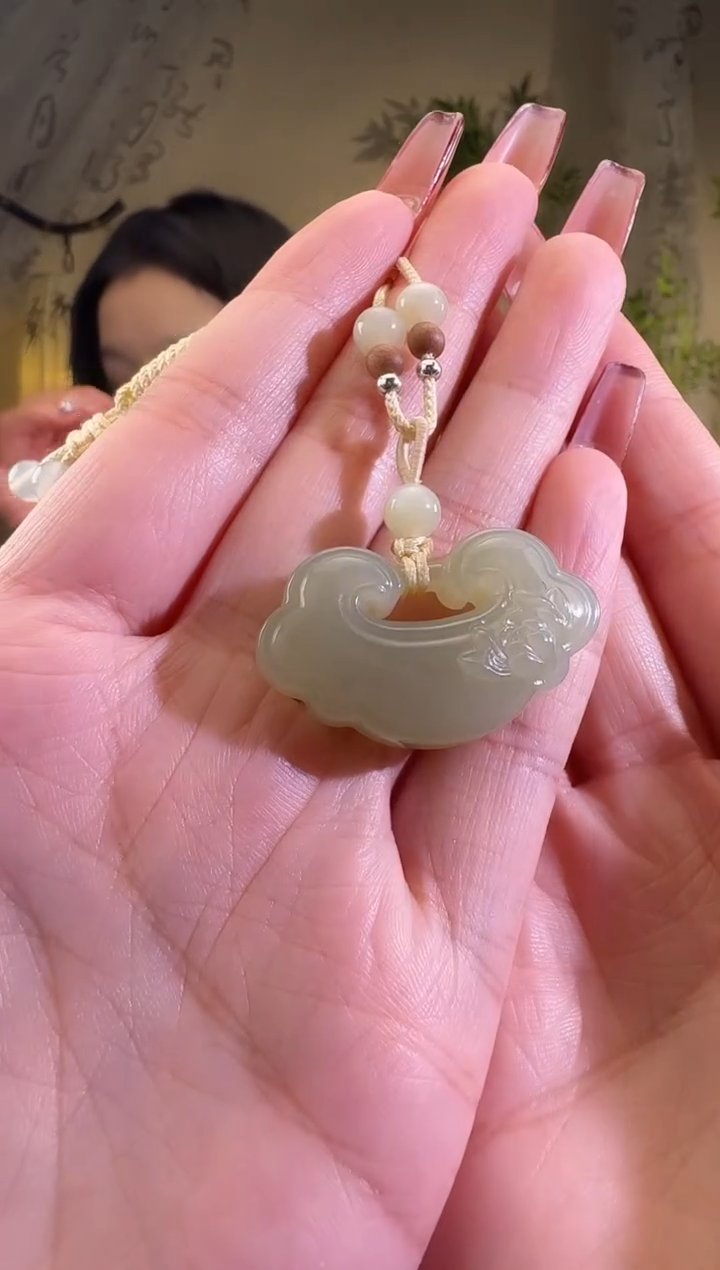 【闪购商品】和田玉颈饰未镶嵌平安锁