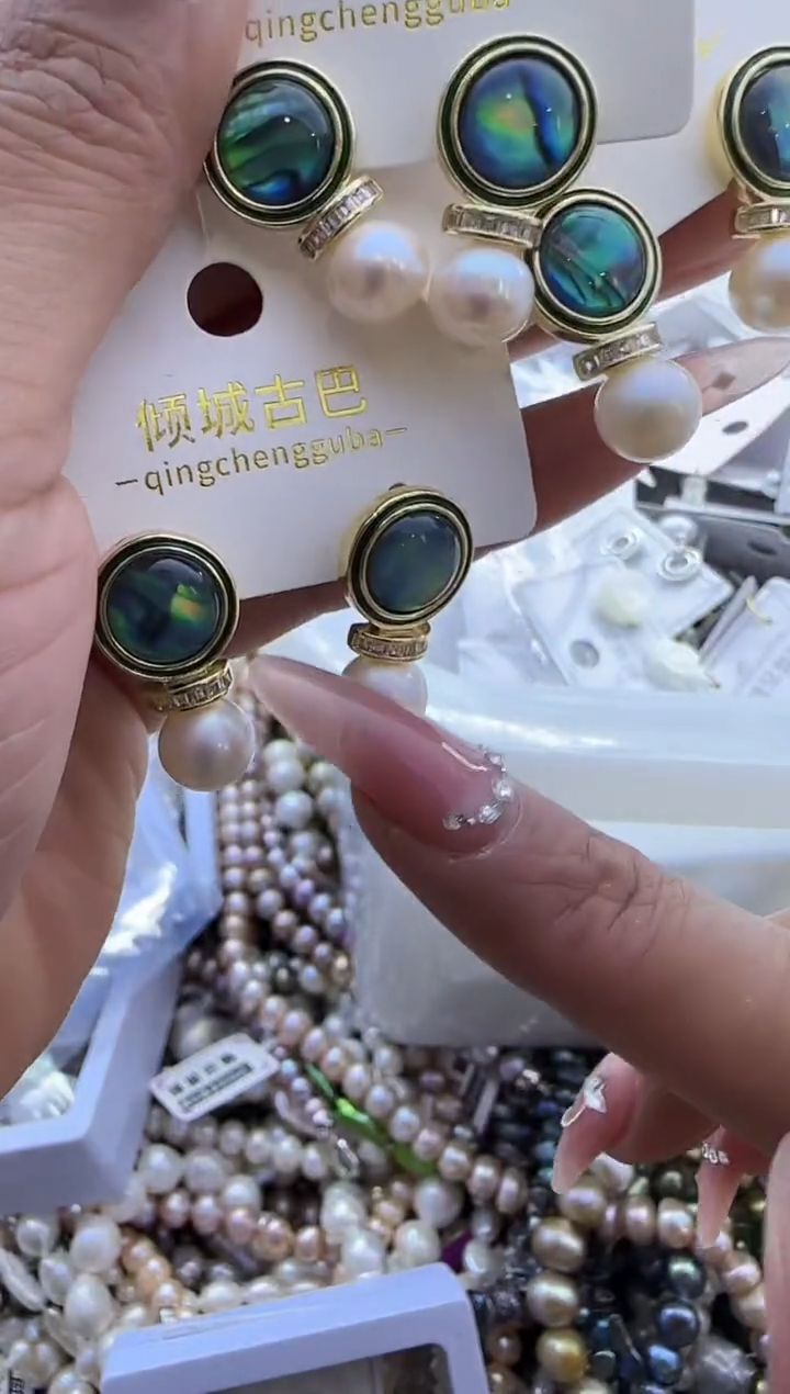 【闪购商品】淡水珍珠耳饰银S925镶嵌144