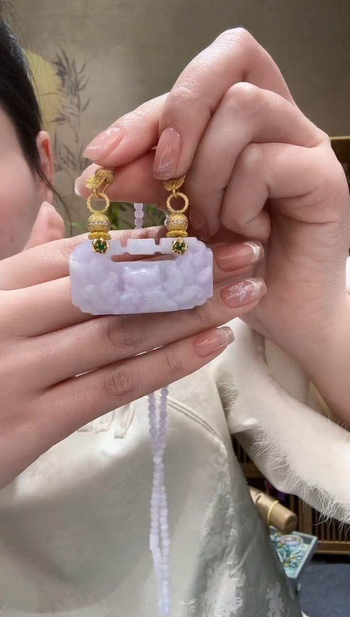 【闪购商品】翡翠颈饰未镶嵌吊坠