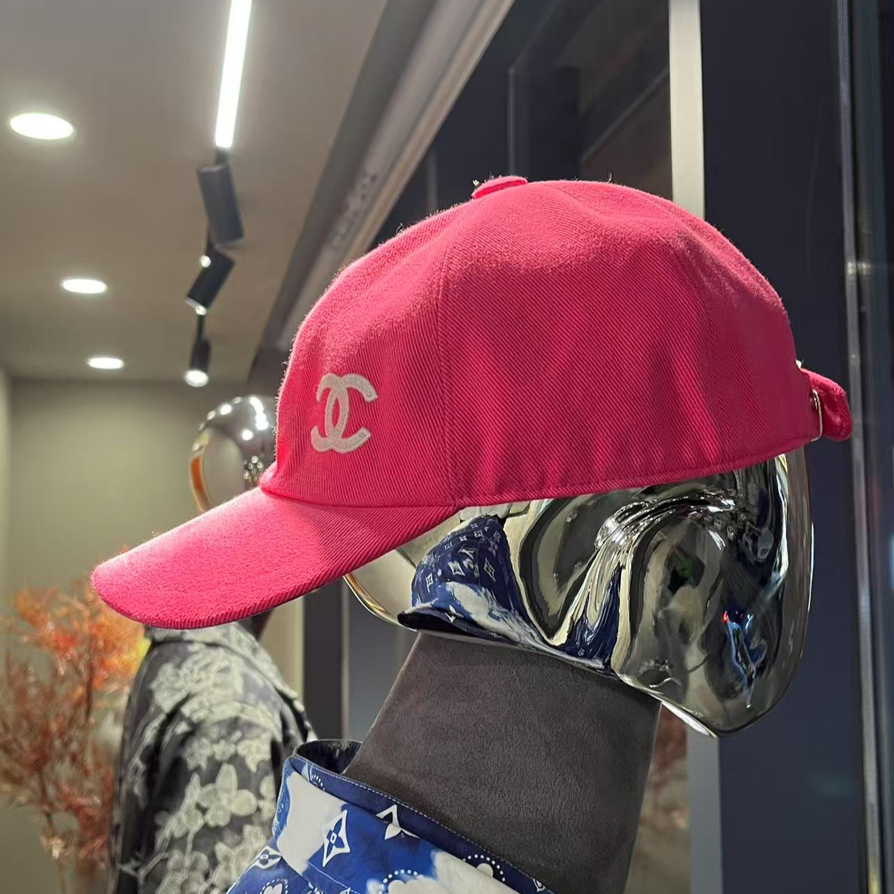 99新 Chanel/香奈儿 玫红色双C刺绣棒球帽