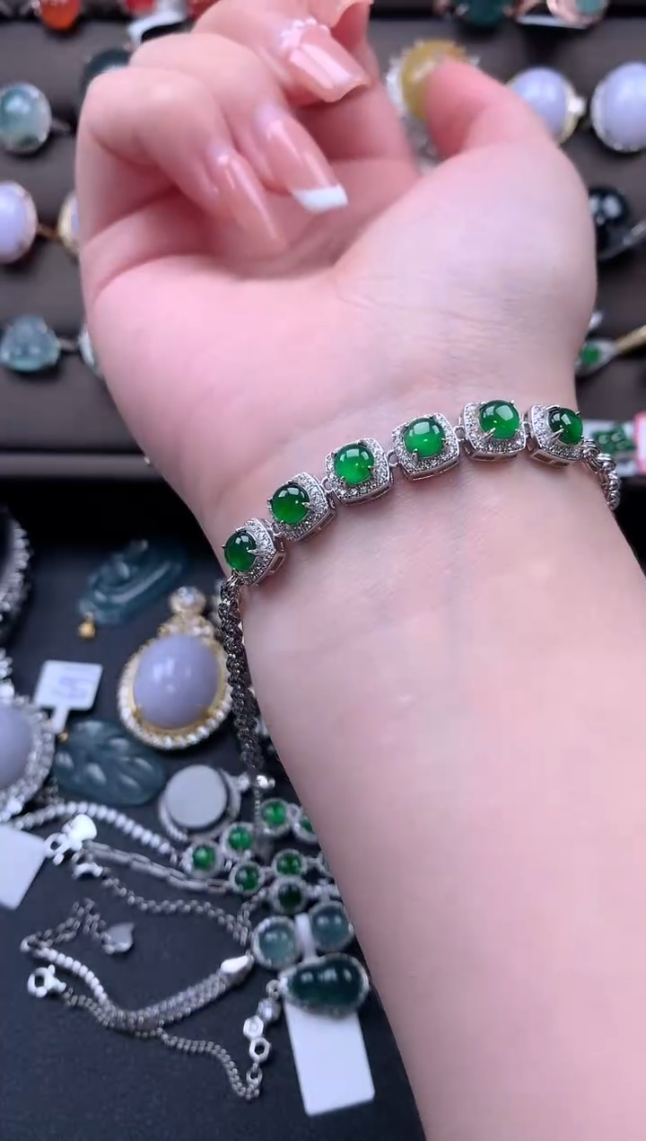 【闪购商品】翡翠戒指银S925镶嵌52141