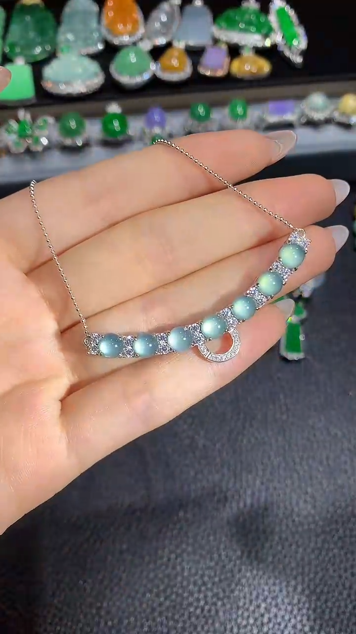 翡翠银S925镶嵌吊坠(赠链)3多样性随机发货1件