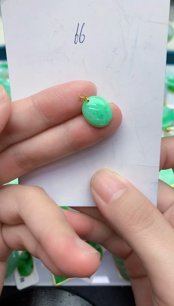 【闪购商品】翡翠颈饰18K金镶嵌0000000000