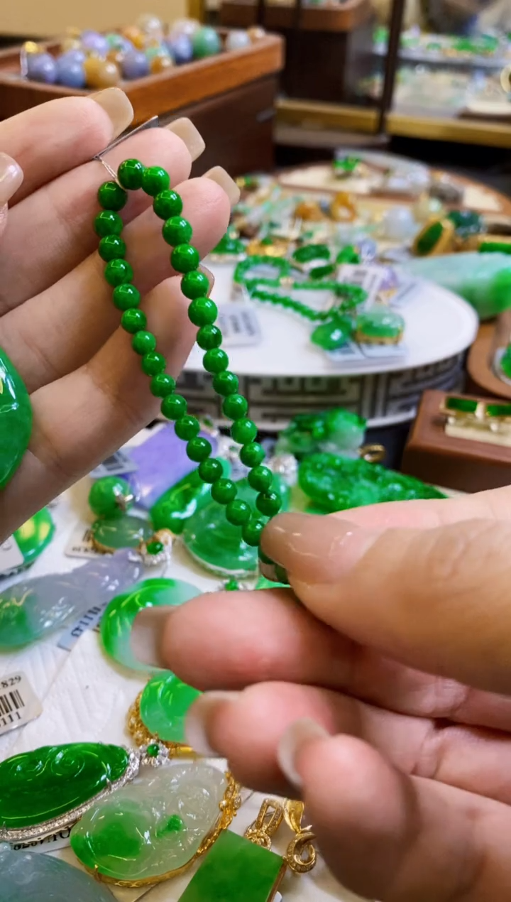 【闪购商品】翡翠颈饰18K金镶嵌手链