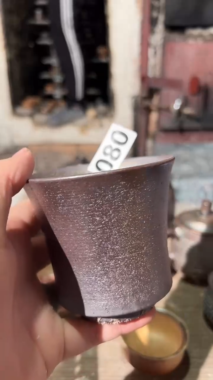 无运费险有瑕疵的摄影的产品有使用过的痕迹有点脏介意勿拍080