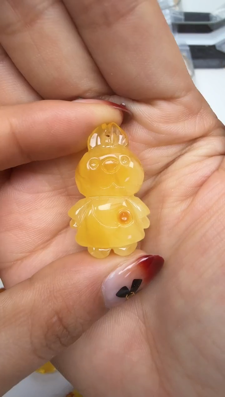 裸石琥珀未镶嵌如图