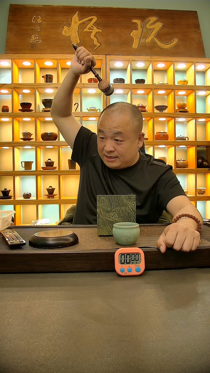 茶盏潇*463=。。。。。。