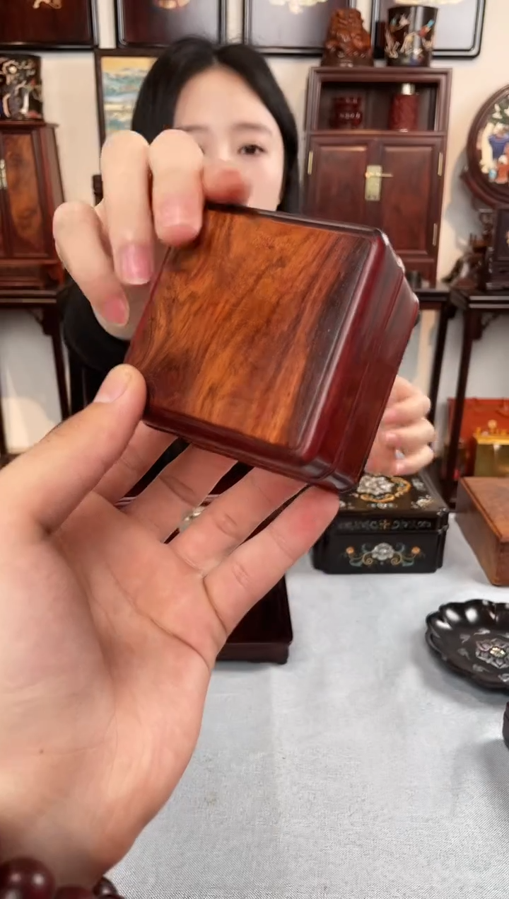 【闪购商品】紫檀木类成套家具面包盒