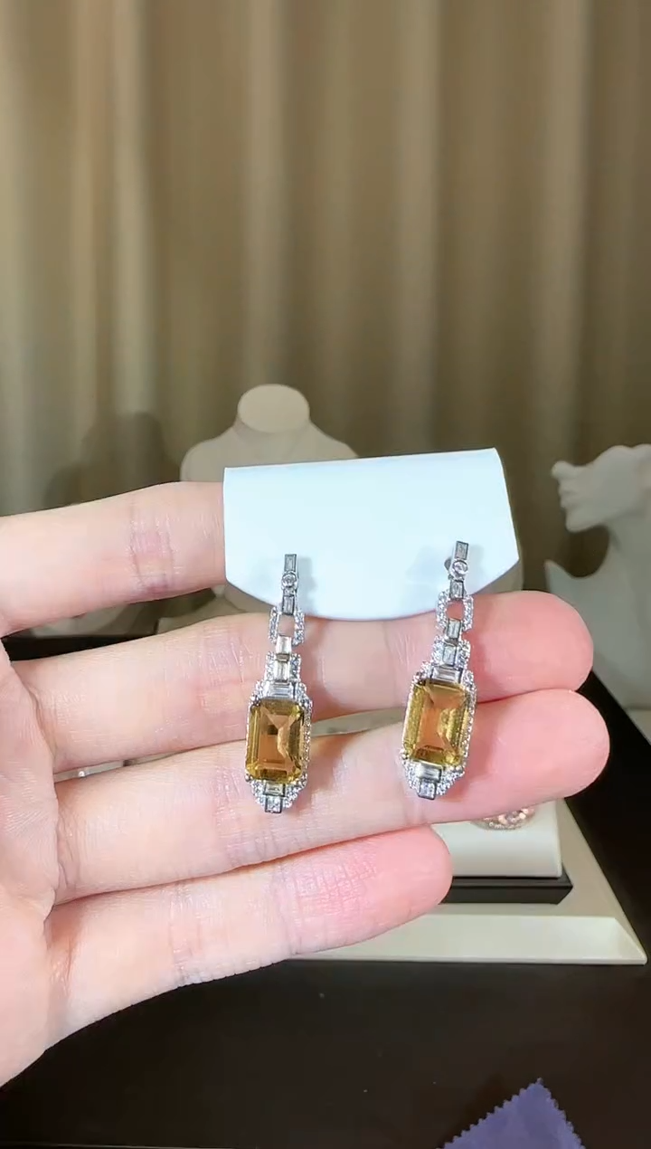 【闪购商品】黄晶耳饰银S925镶嵌7*10mm耳坠