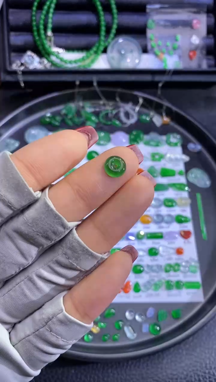 未镶嵌挂件翡翠扣子