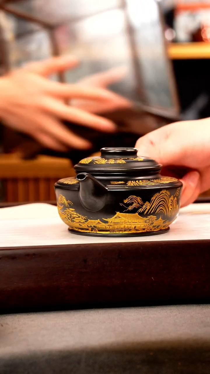 茶壶紫砂石黄 福元 观山 描金