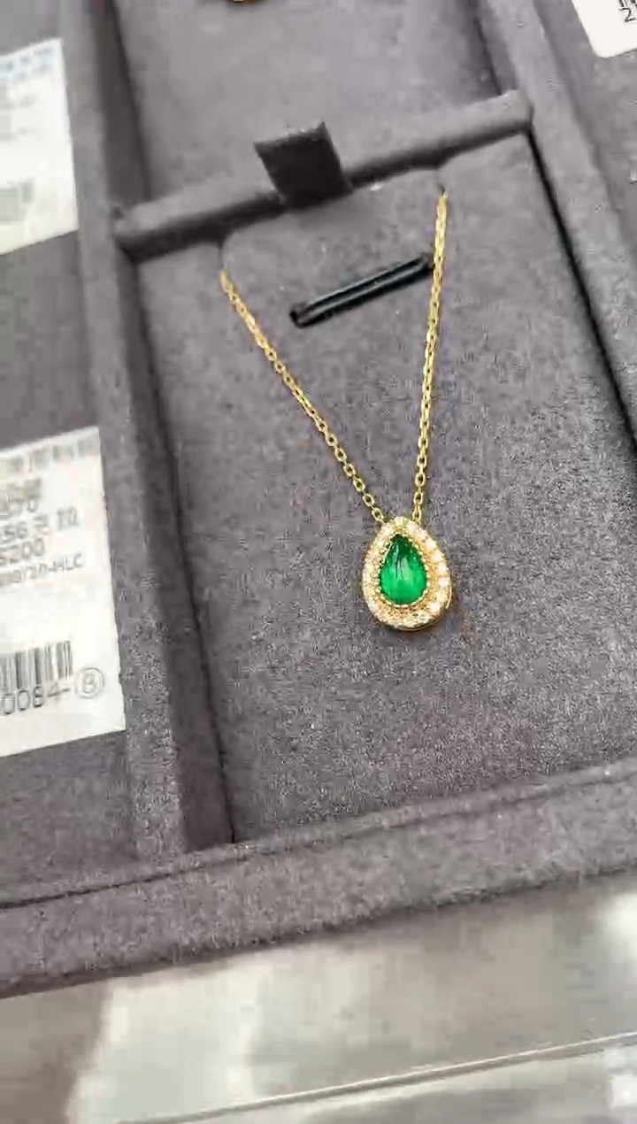 【闪购商品】祖母绿颈饰18K金镶嵌0.25ct祖母绿