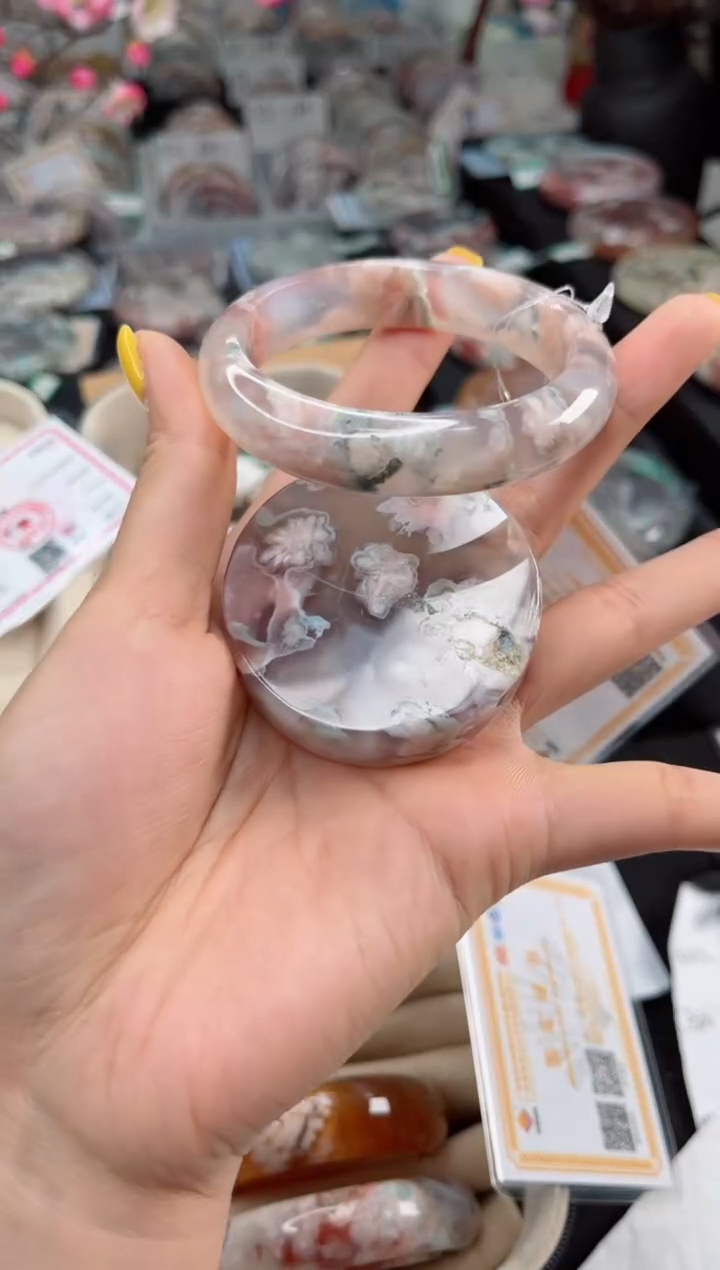 石英质玉未镶嵌手镯54圈口（赠送镯心）6590533