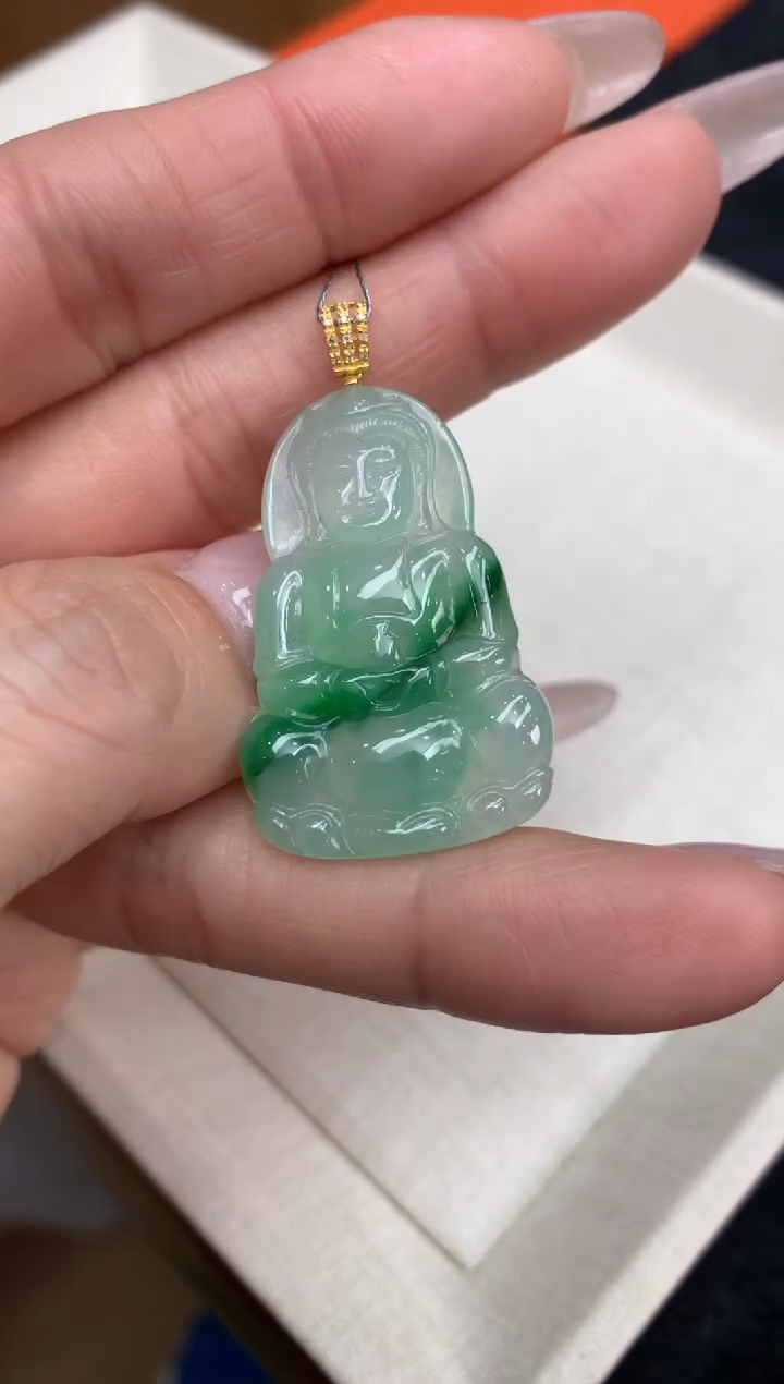 【闪购商品】翡翠颈饰18K金镶嵌观音