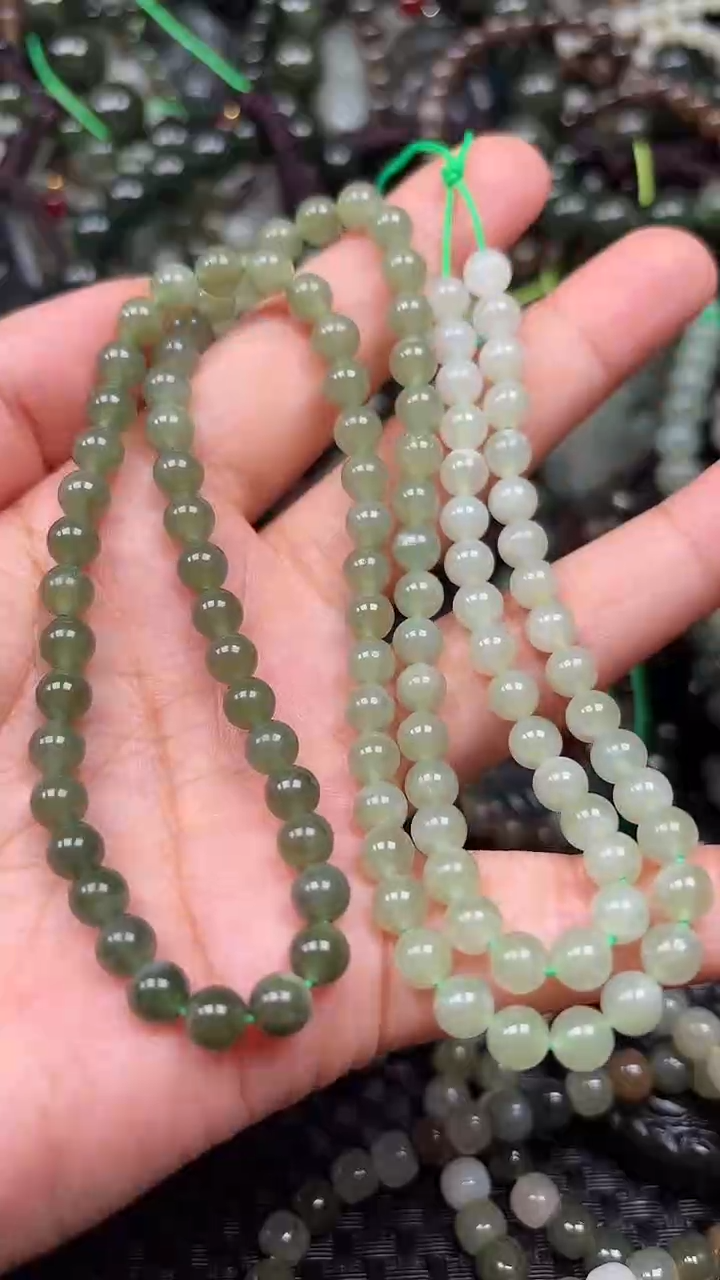 和田玉未镶嵌颈饰1