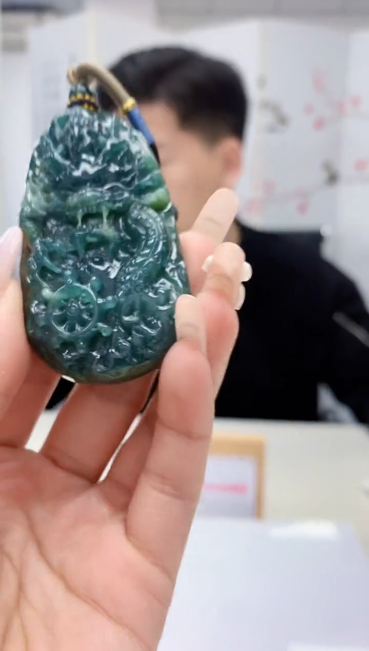 【闪购商品】定制翡翠未镶嵌4917lr-毛货挂件79