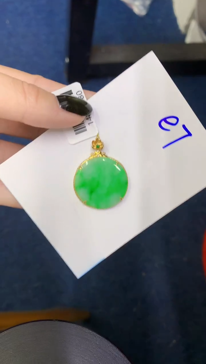 【闪购商品】翡翠颈饰18K金镶嵌00000000000