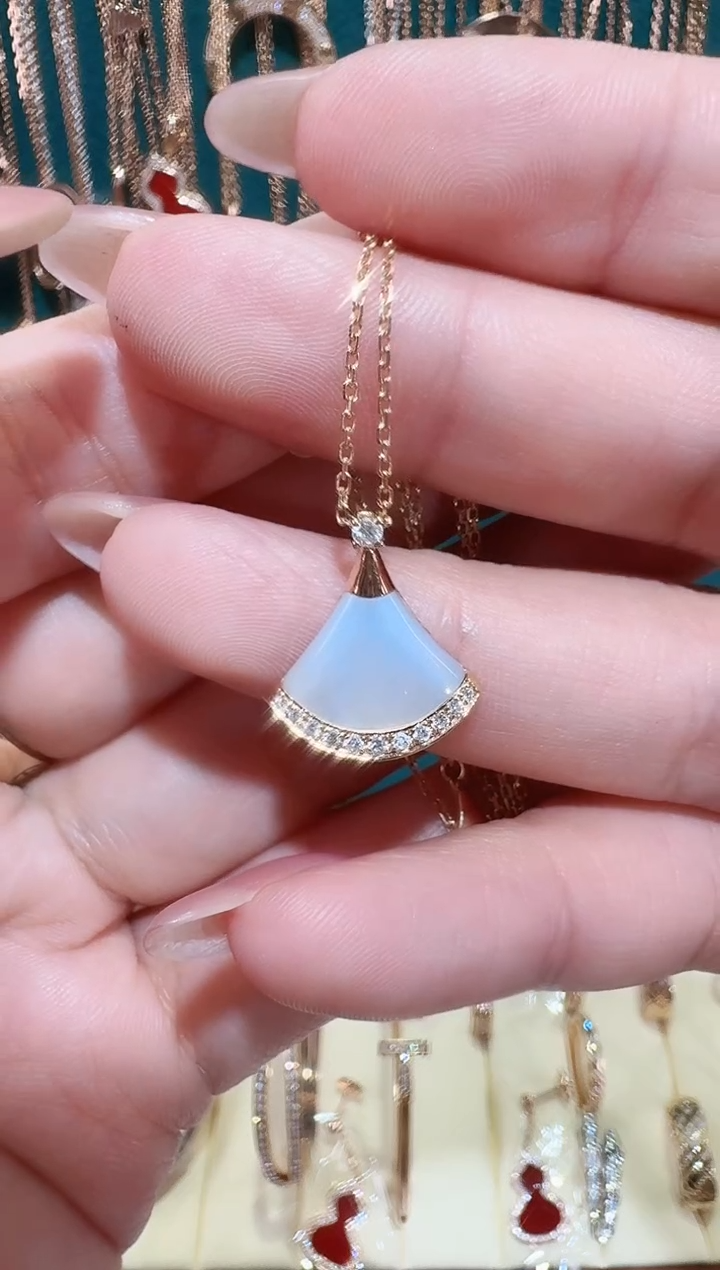 【闪购商品】钻石套链18K金镶嵌套链