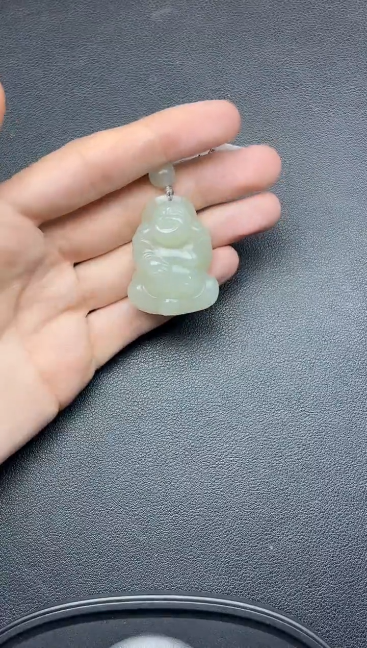 吊坠(赠链)未镶嵌和田玉且末微色差近矿吊坠