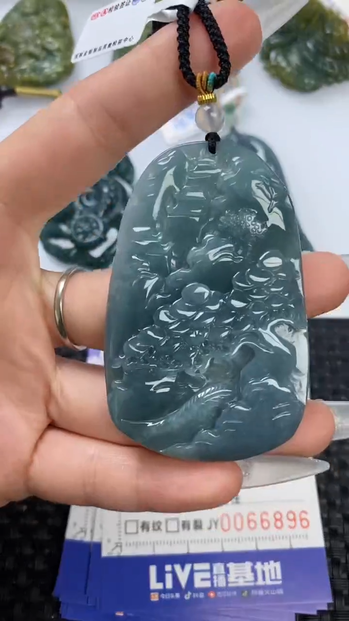 【闪购商品】翡翠颈饰未镶嵌1111111111111111