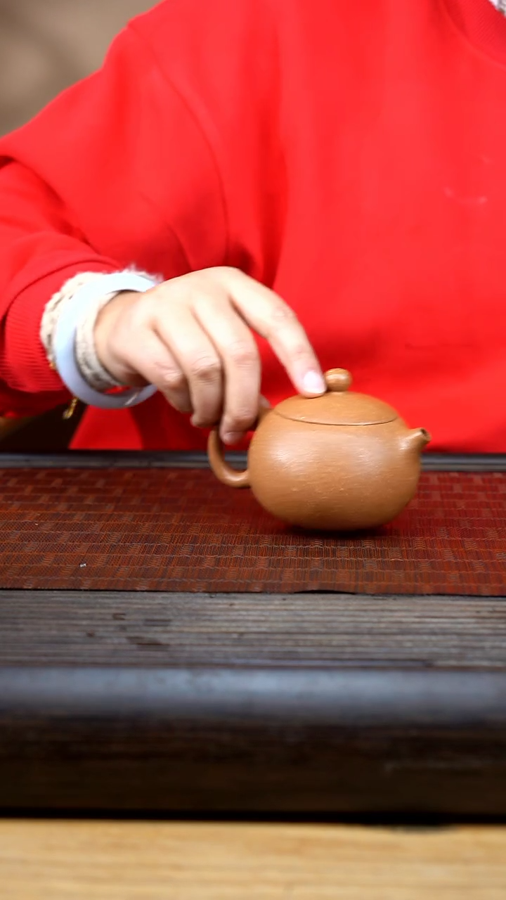 【闪购商品】紫砂茶壶黄降坡粗砂西施微瑕不退不换