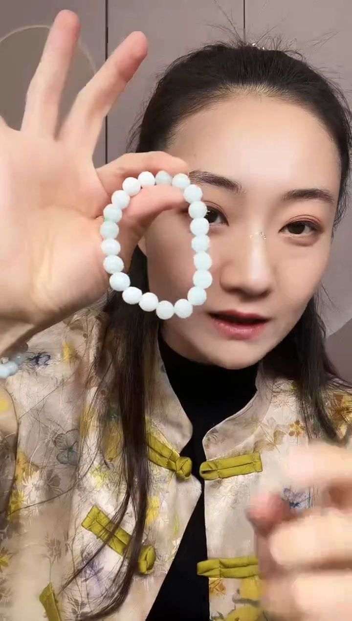 【闪购商品】翡翠颈饰未镶嵌缅料翡翠手串