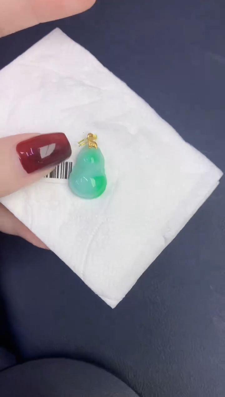 颈饰18K金镶嵌翡翠缅甸天然翡翠a货