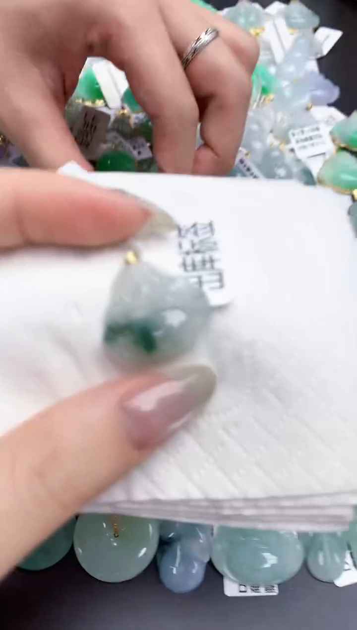【闪购商品】翡翠颈饰18K金镶嵌天然缅甸翡翠A货