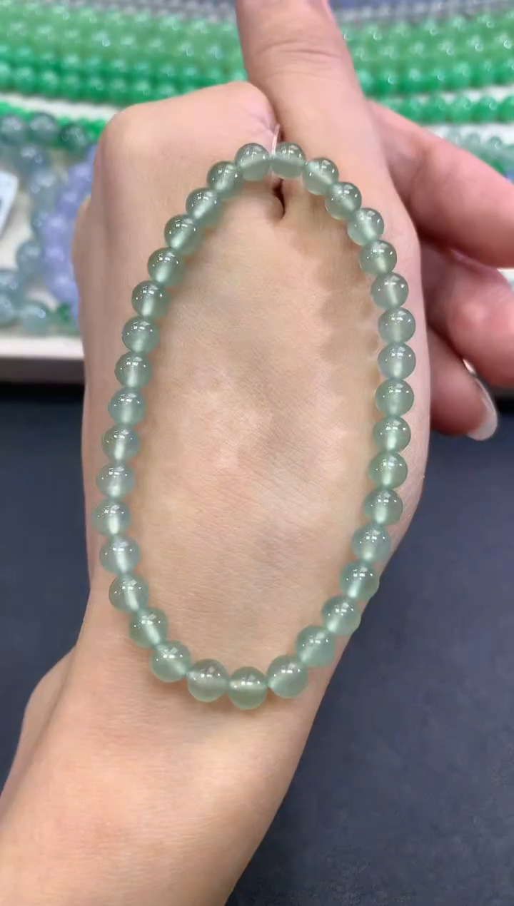 【闪购商品】翡翠手串未镶嵌w210