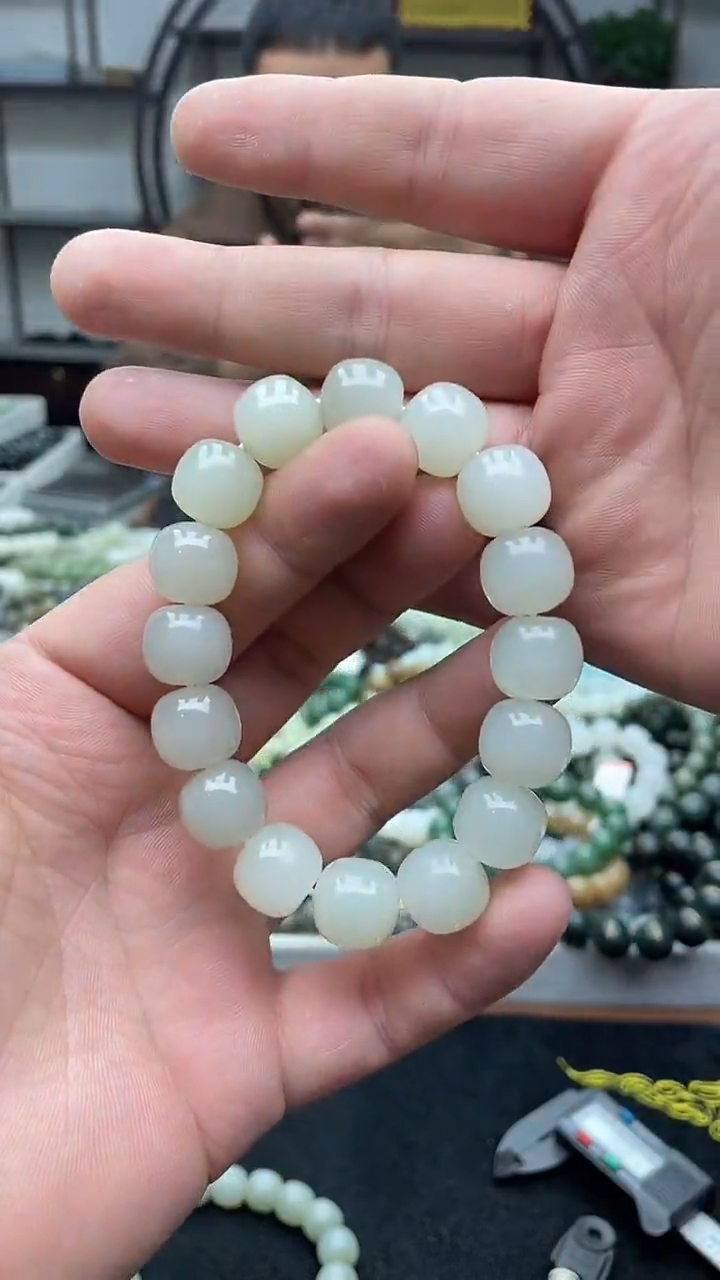 未镶嵌手串和田玉新疆且末青白14