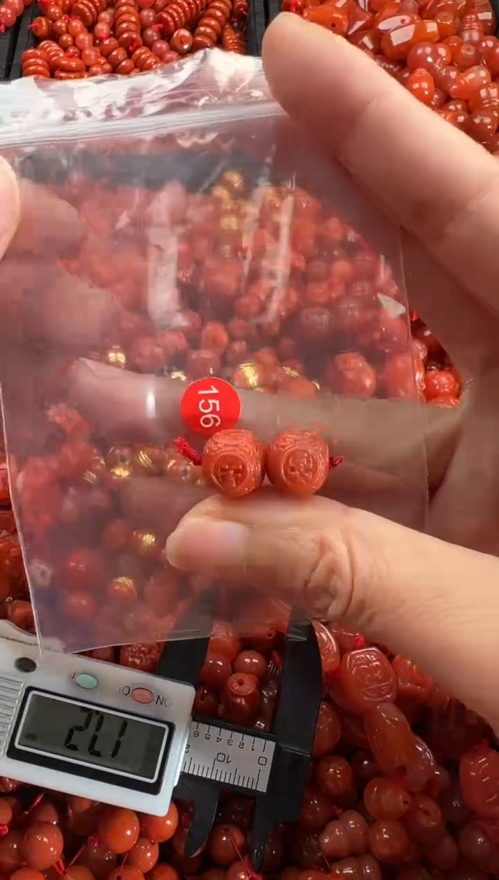 【闪购商品】南红玛瑙颈饰未镶嵌1