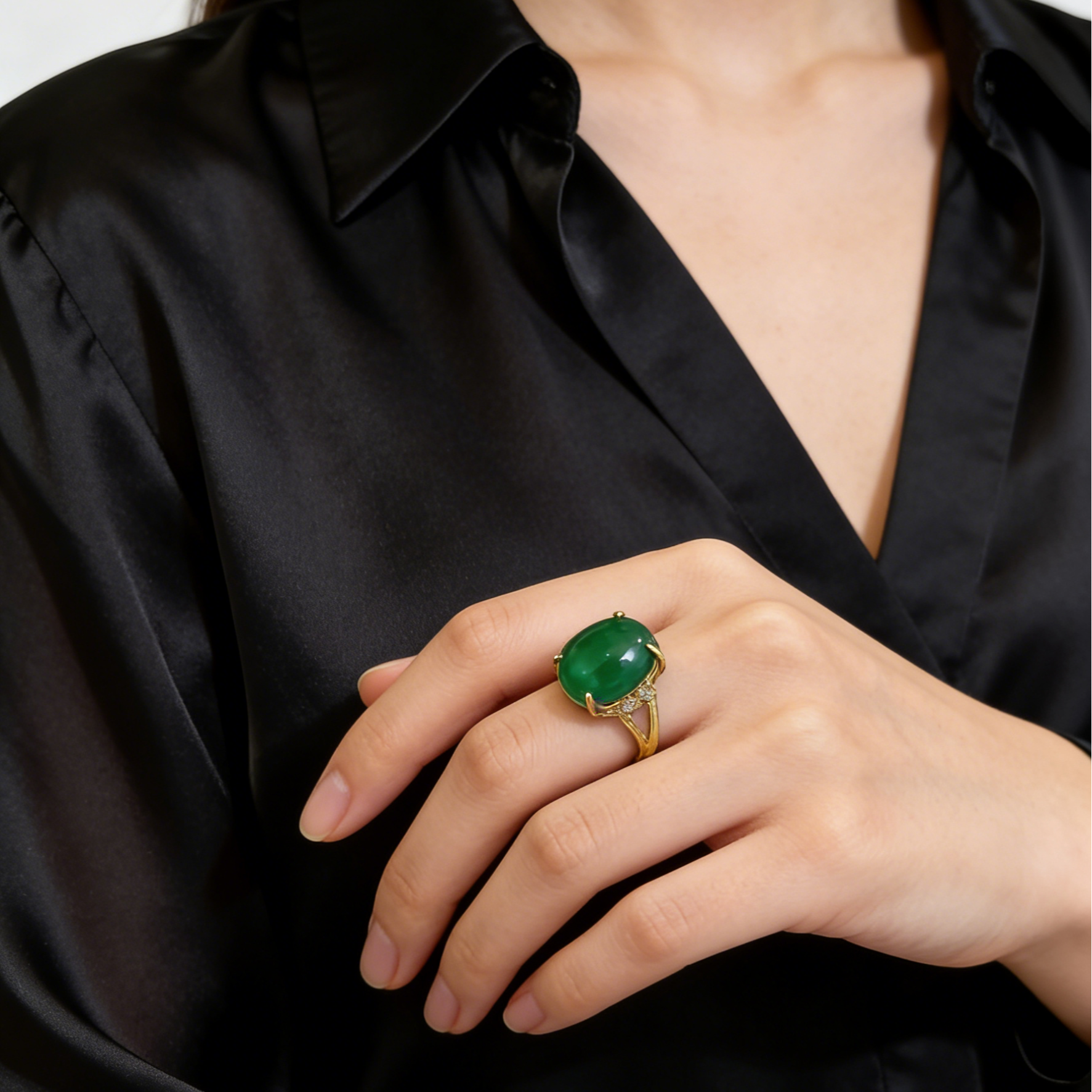 【丽姐专属】墨绿椭圆戒指 浓郁色泽  钻饰点缀 轻奢质感拉满 